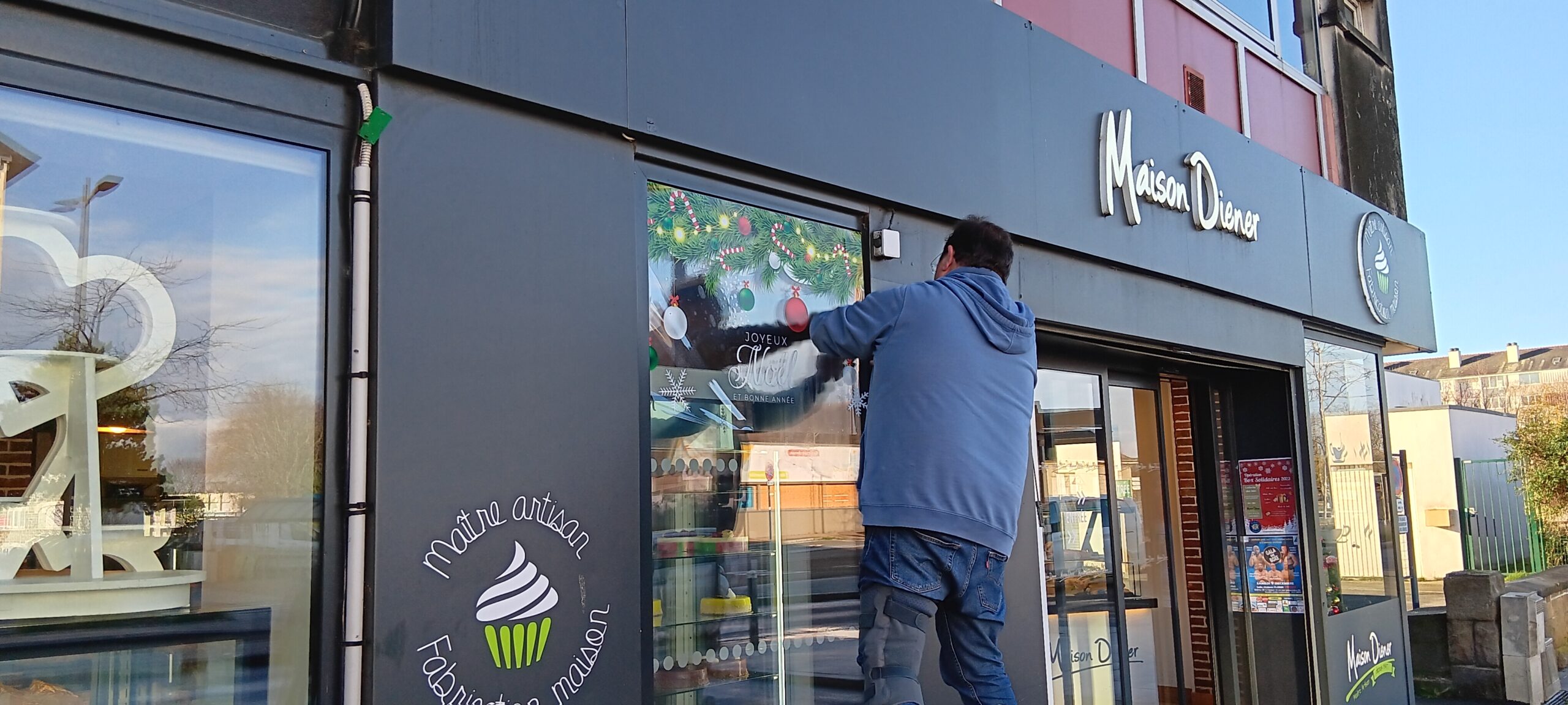 chronograph-pose-signaletique-vitrophanie-publicite-tregueux